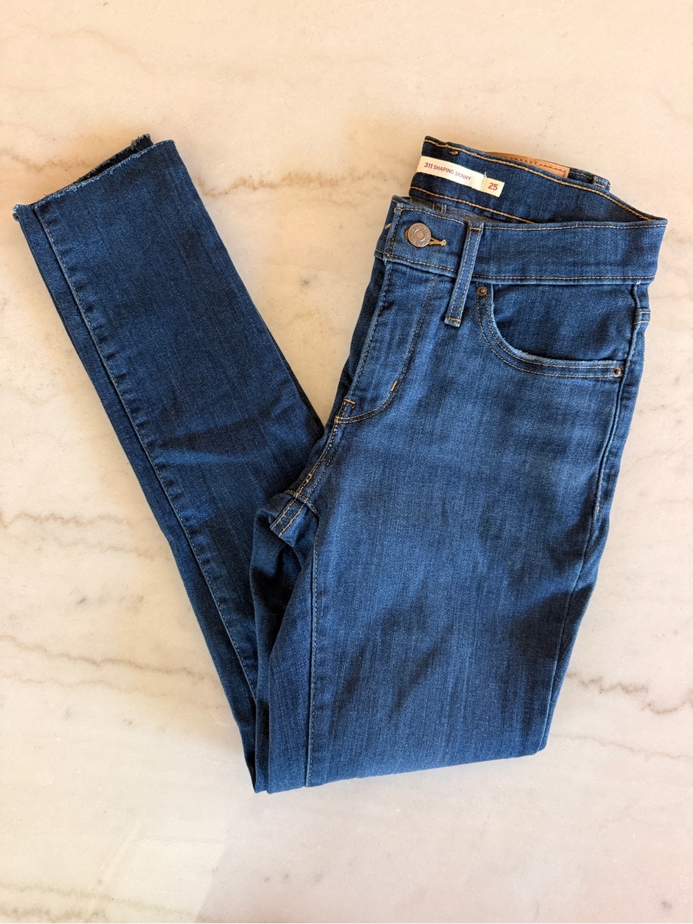 Levi's Women's Dark Blue Shaping Skinny Jeans - Short